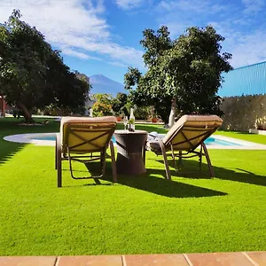 https://villa-piscina-climatizada-privada-ideal-para-relax-y-descanso.in-canary-islands.com